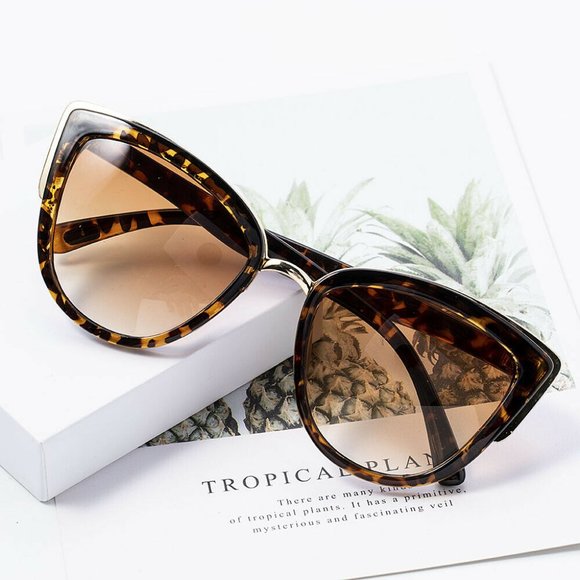 Just In🔥 VTG Cateye Sunglasses - Picture 2 of 5